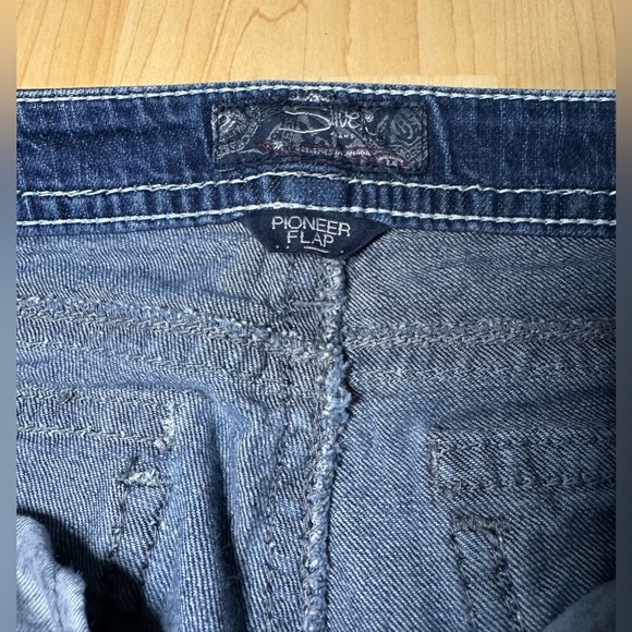 NWOT - Silver - Women’s Pioneer Flap Bootcut Jeans - Picture 2 of 10